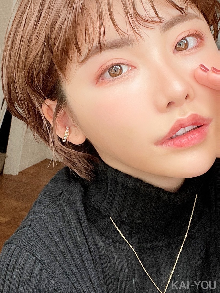 セクシー女優　深田えいみさんと桜もこさん