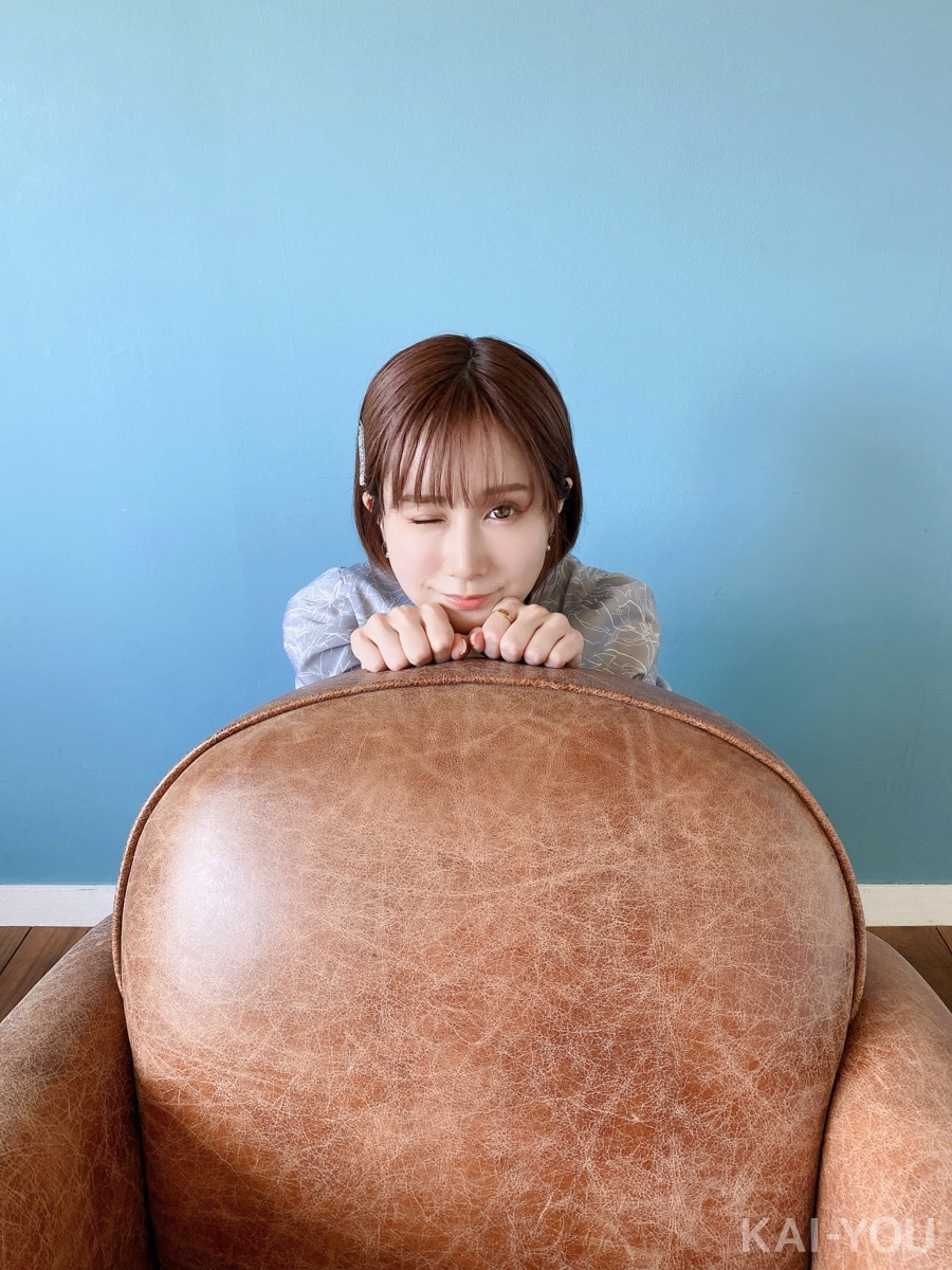 セクシー女優　小島みなみさんと羽咲みはるさん