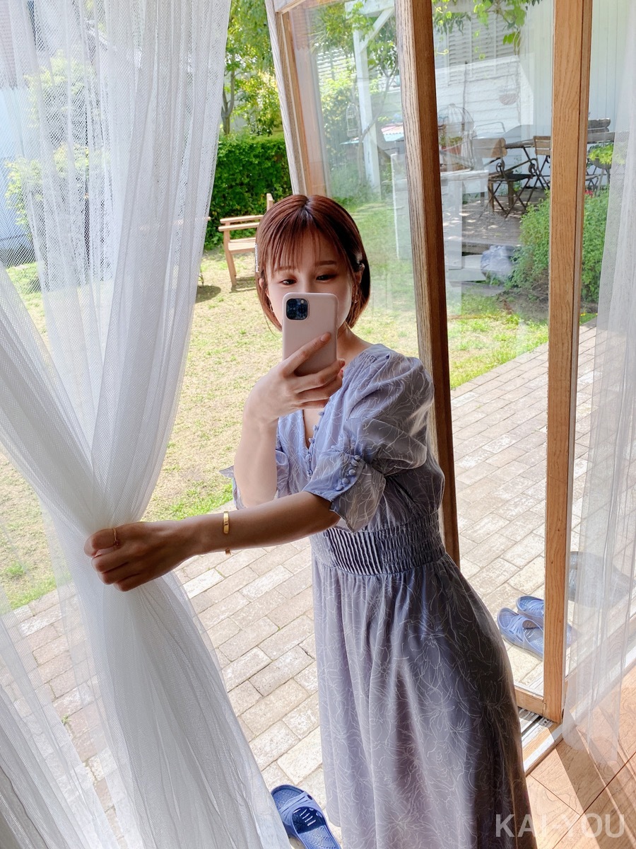 セクシー女優　小島みなみさんと羽咲みはるさん