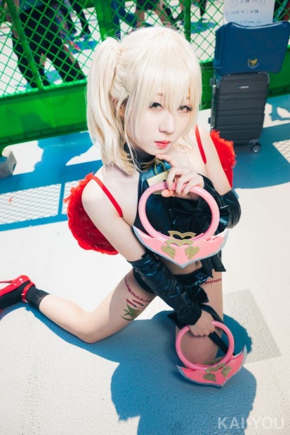 水瀬リカさん／『ZONE-00』紅緒