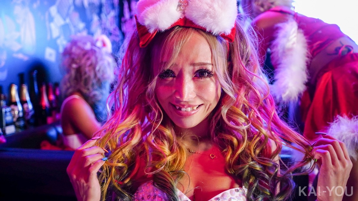 画像22: ギャルと一緒のクリスマスなんて最高やん！ 黒肌ギャル雑誌のパーティーに潜入