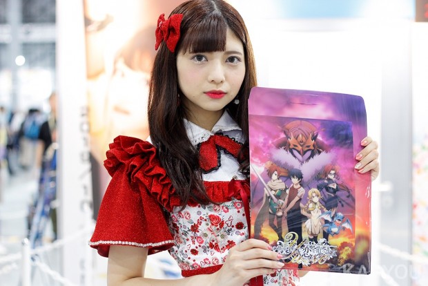 「コミックマーケット96」美人コスプレコンパニオン写真2