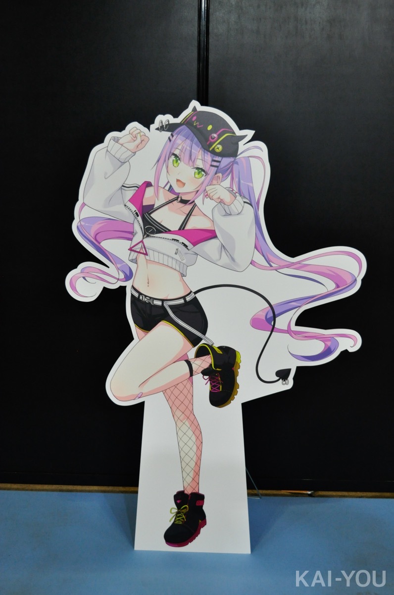 常闇トワ「hololive SUPER EXPO 2022」等身大イラストパネル
