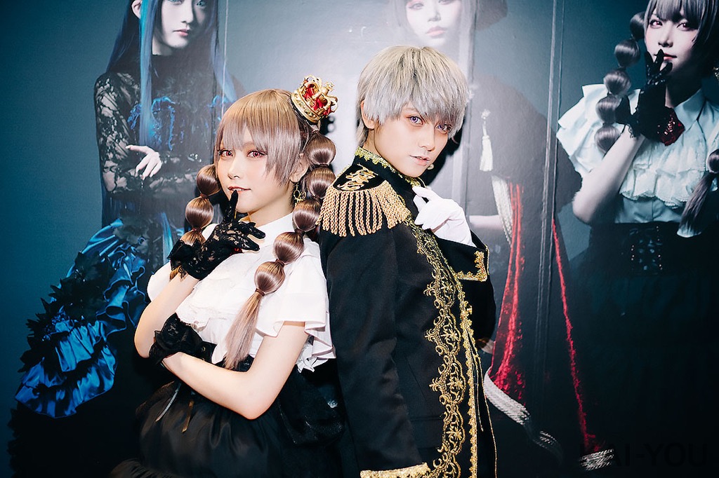 （左）えい梨さん（右）桃月なしこさん