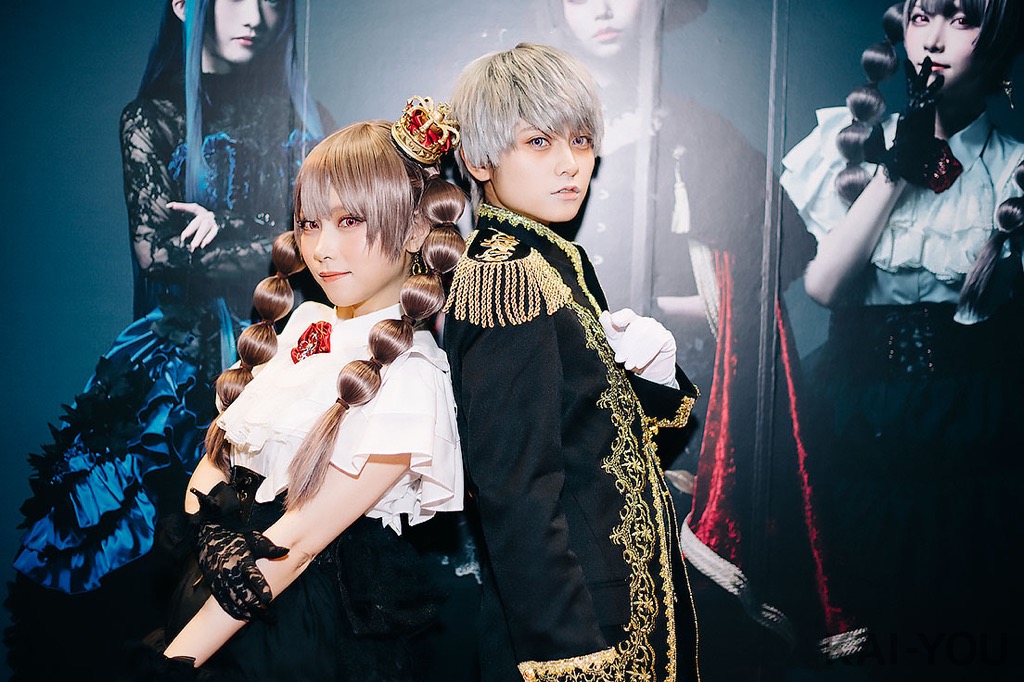 （左）えい梨さん（右）桃月なしこさん