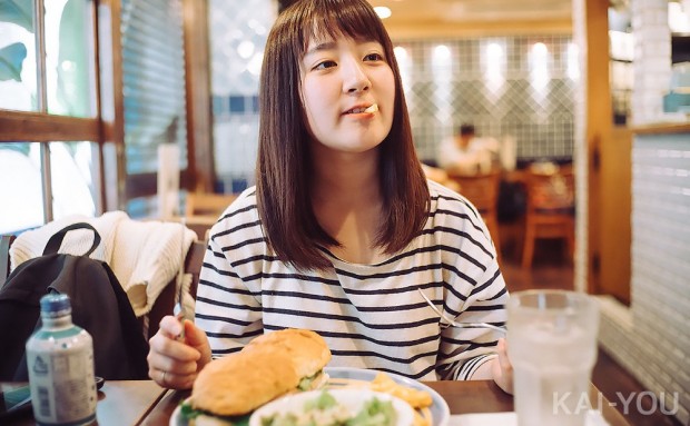 くつざわさん photo by Diora