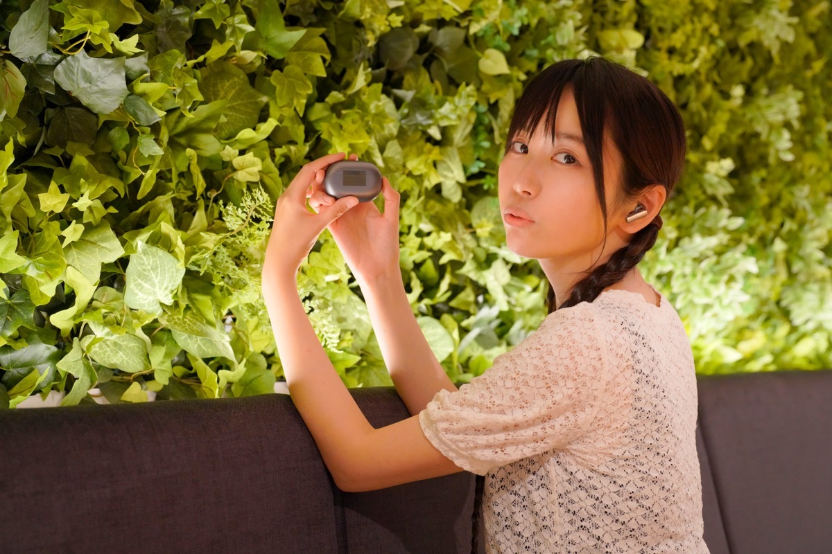 小岩井ことりさん「HUAWEI FreeBuds Pro 2」イメージカット／提供写真