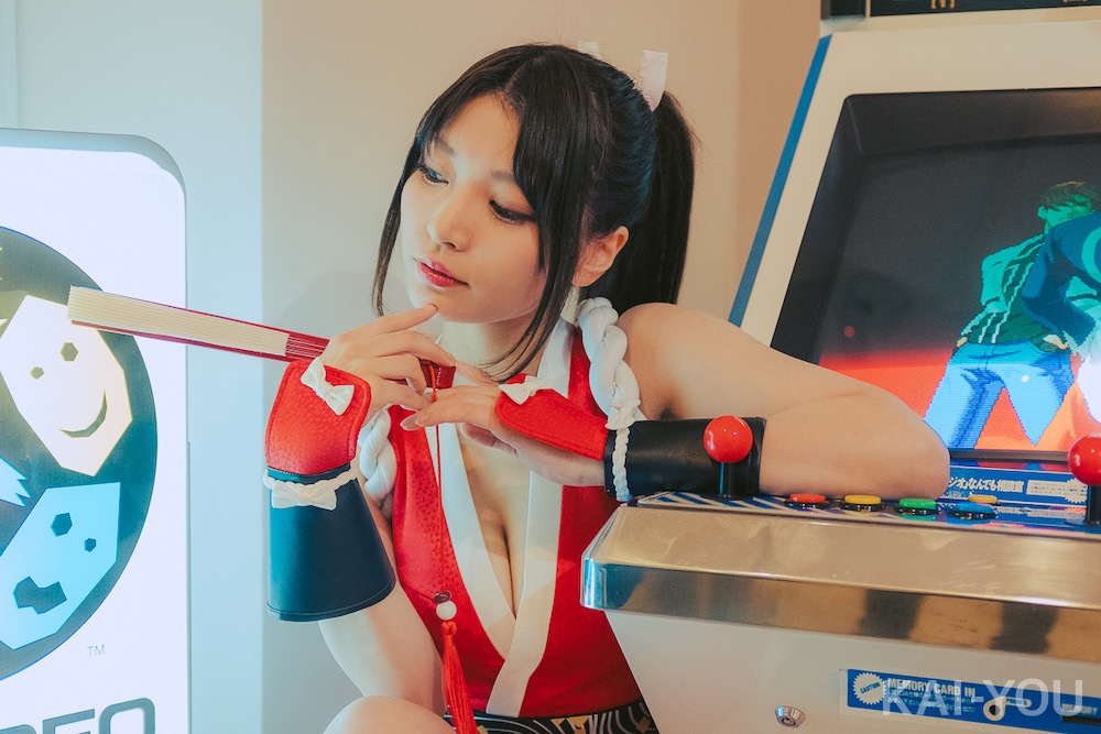 似鳥沙也加さんの不知火舞コスプレ