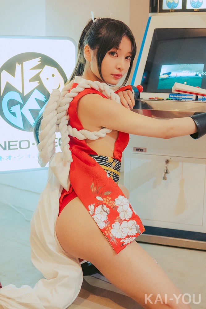 似鳥沙也加さんの不知火舞コスプレ