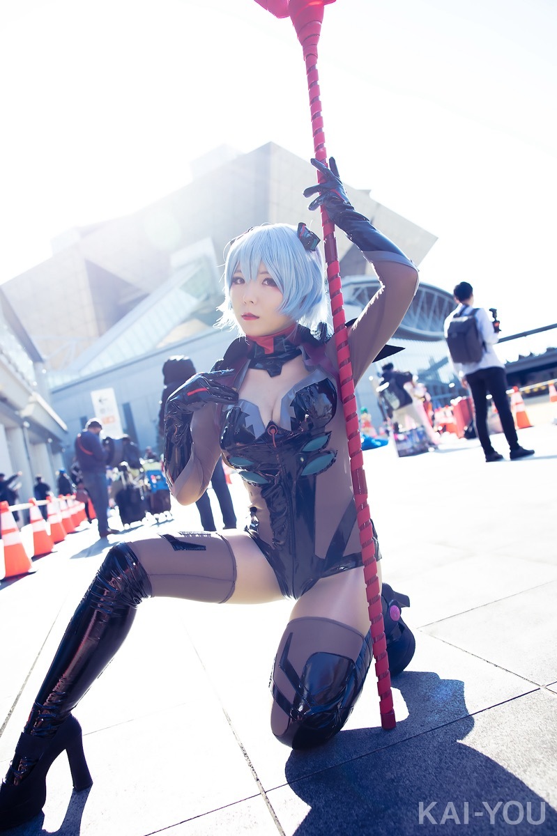 【コミケ99コスプレ】甘味さん／「エヴァンゲリオン」綾波レイ