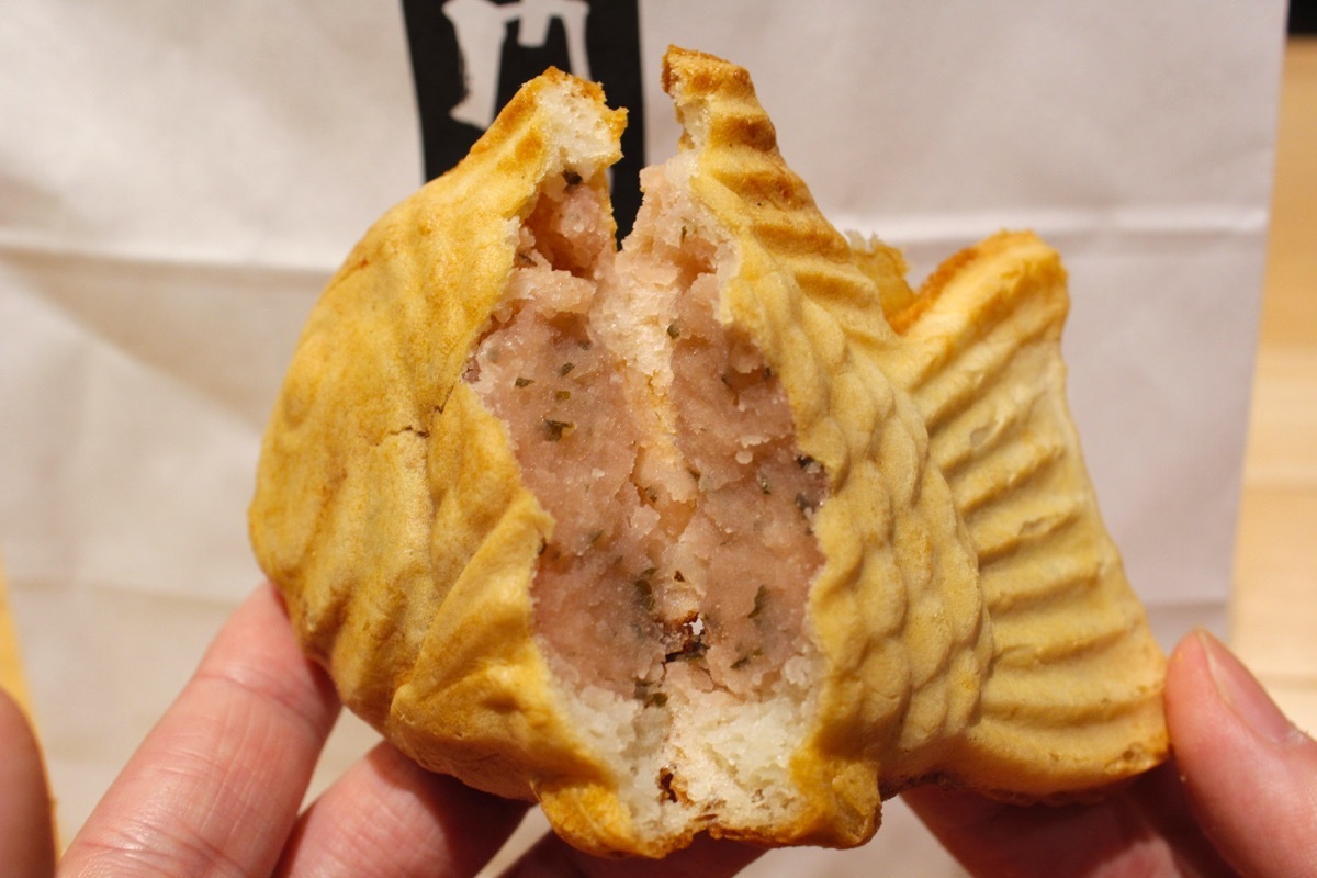 画像7: さくらみこ×鳴門鯛焼本舗、歴戦のたい焼きオタクも絶賛「甘さと塩っ気が絶妙」