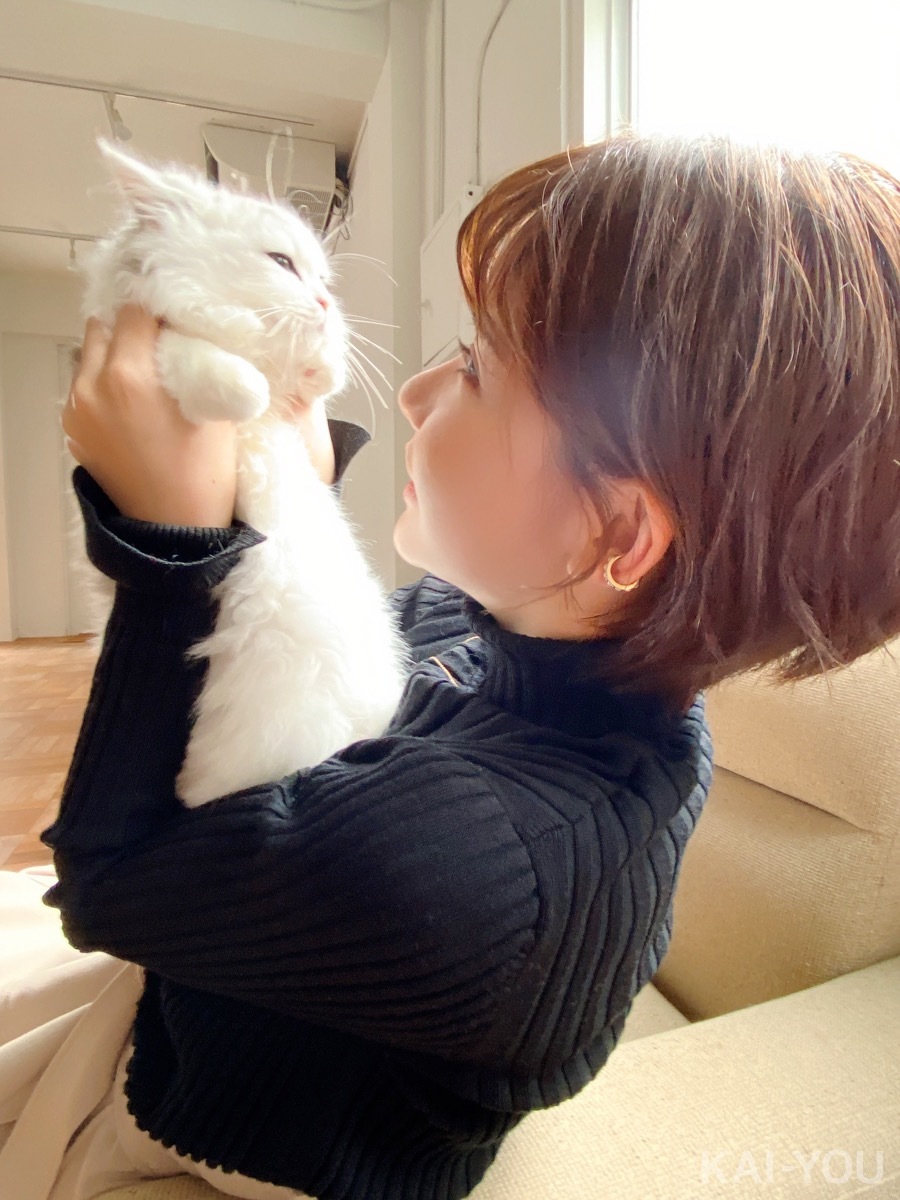 セクシー女優　深田えいみさんと桜もこさん