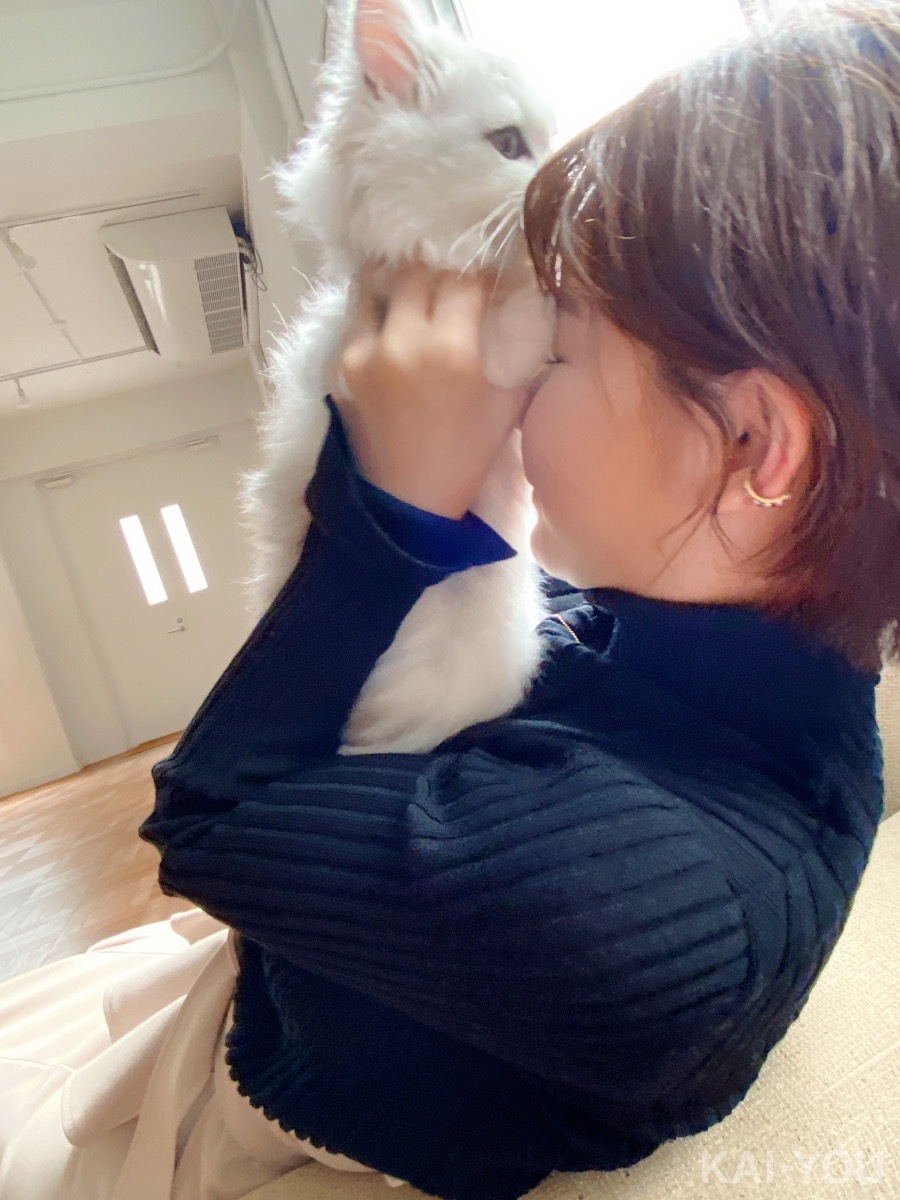 セクシー女優　深田えいみさんと桜もこさん