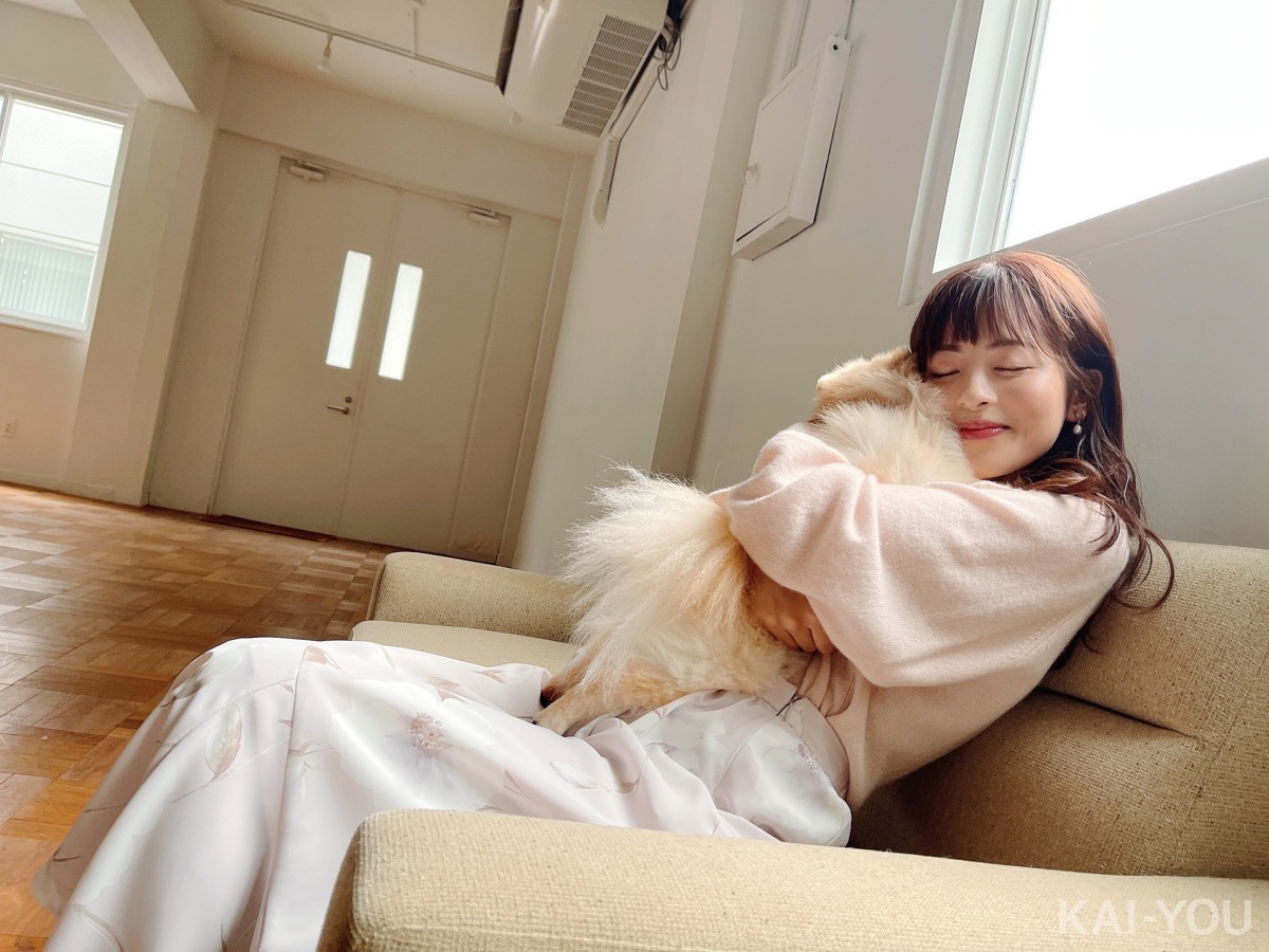 セクシー女優　深田えいみさんと桜もこさん