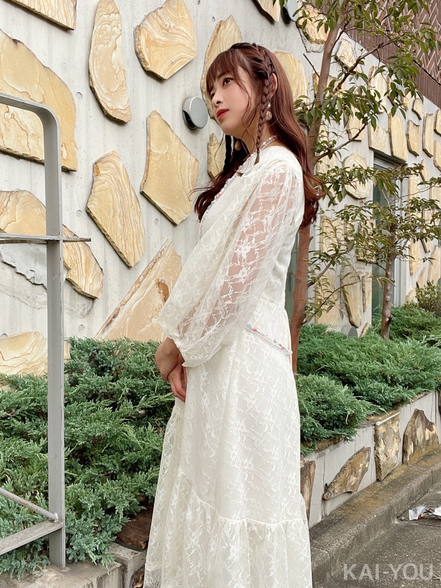 セクシー女優　深田えいみさんと桜もこさん