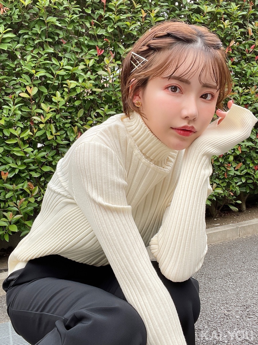 セクシー女優　深田えいみさんと桜もこさん