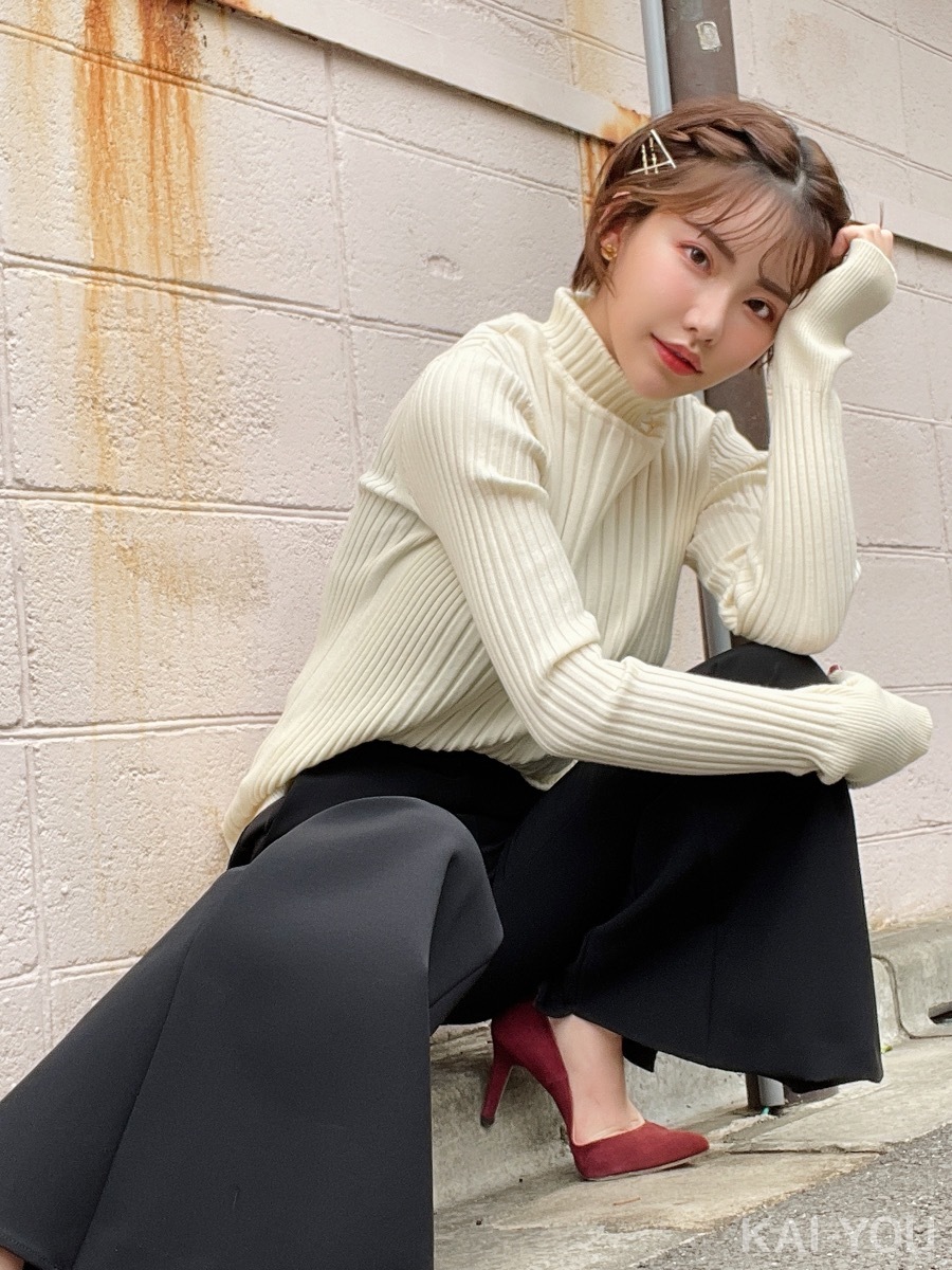 セクシー女優　深田えいみさんと桜もこさん