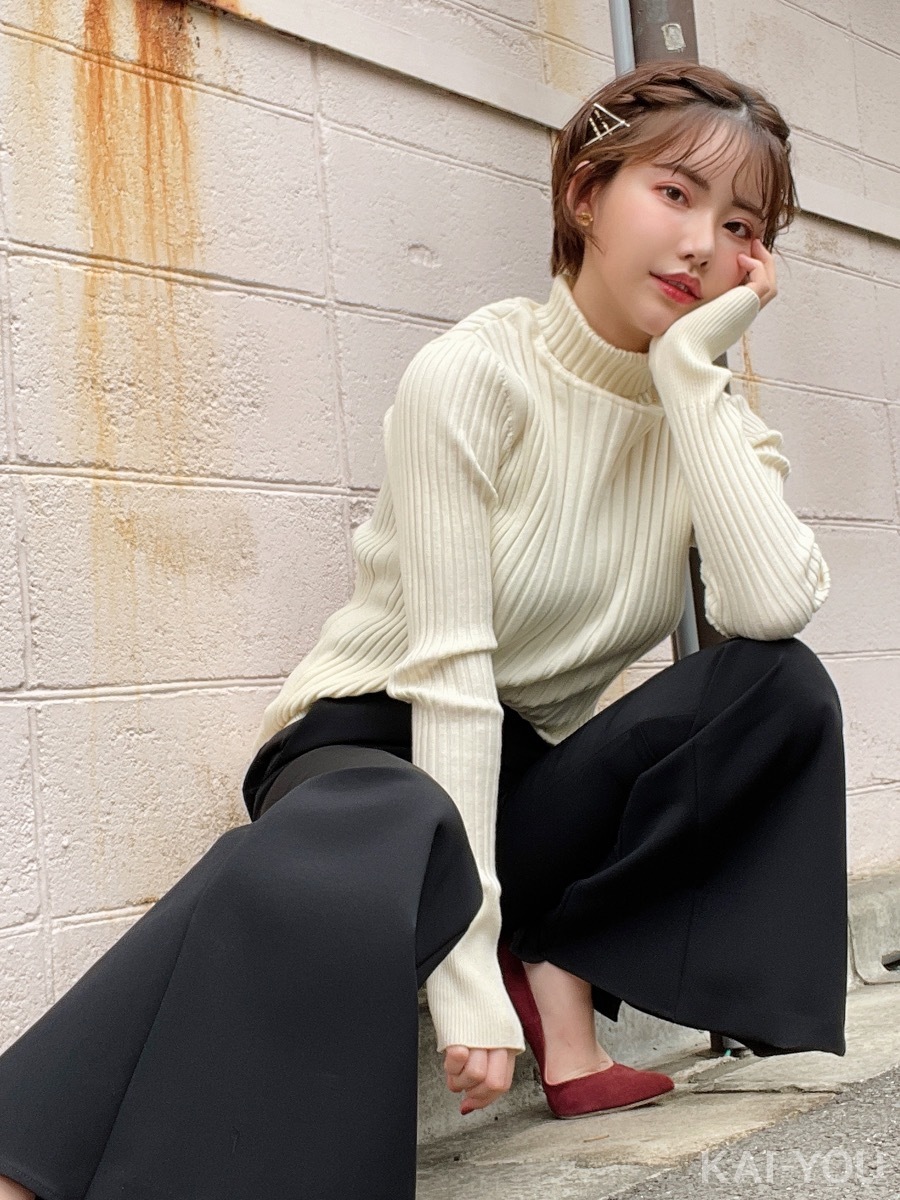 セクシー女優　深田えいみさんと桜もこさん