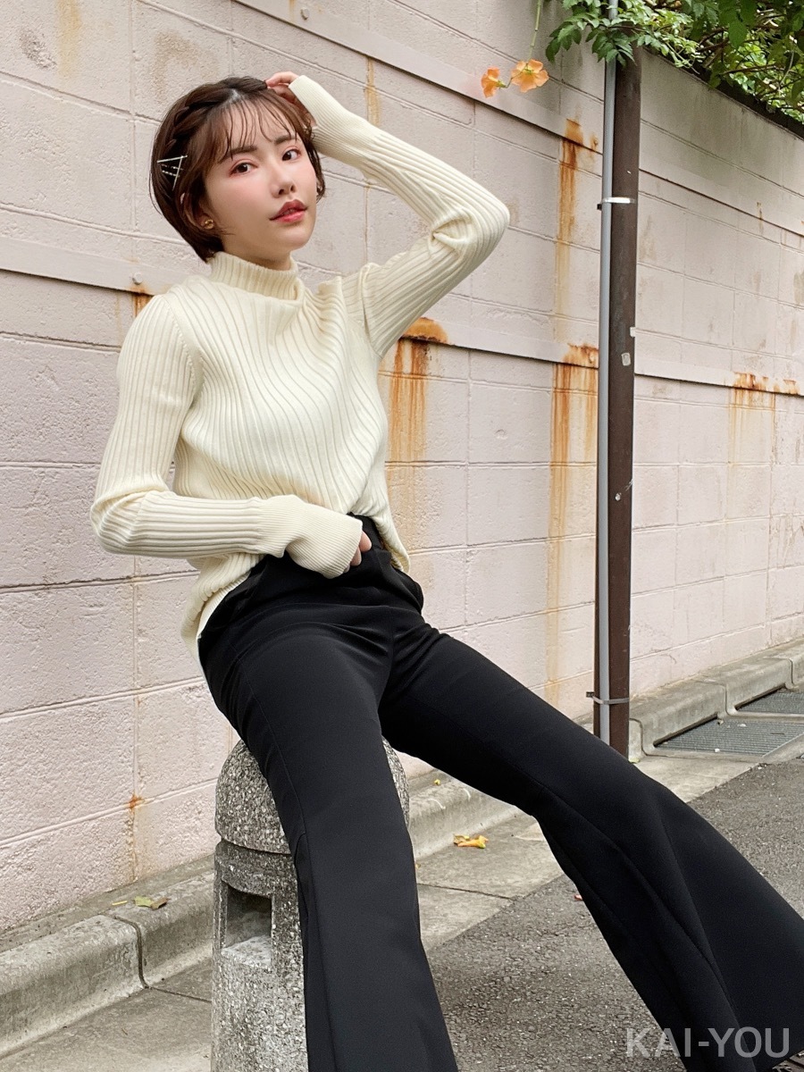 セクシー女優　深田えいみさんと桜もこさん