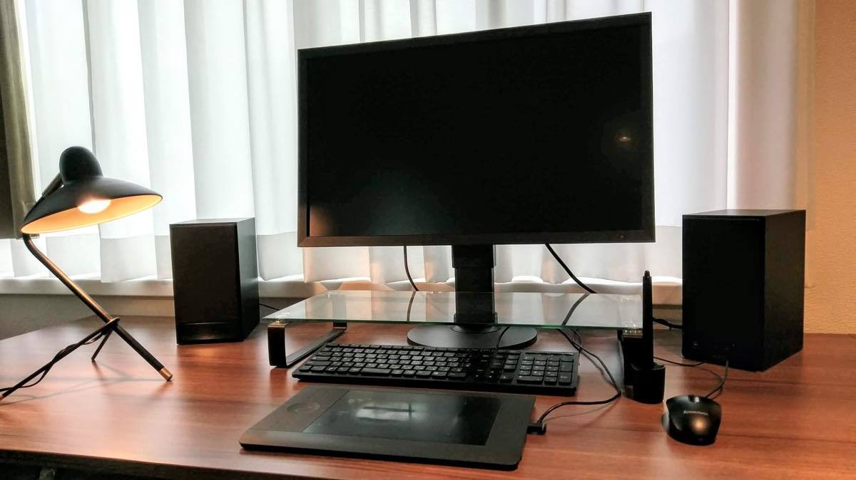 イラストレーター／漫画家・魔太郎さんの作業環境