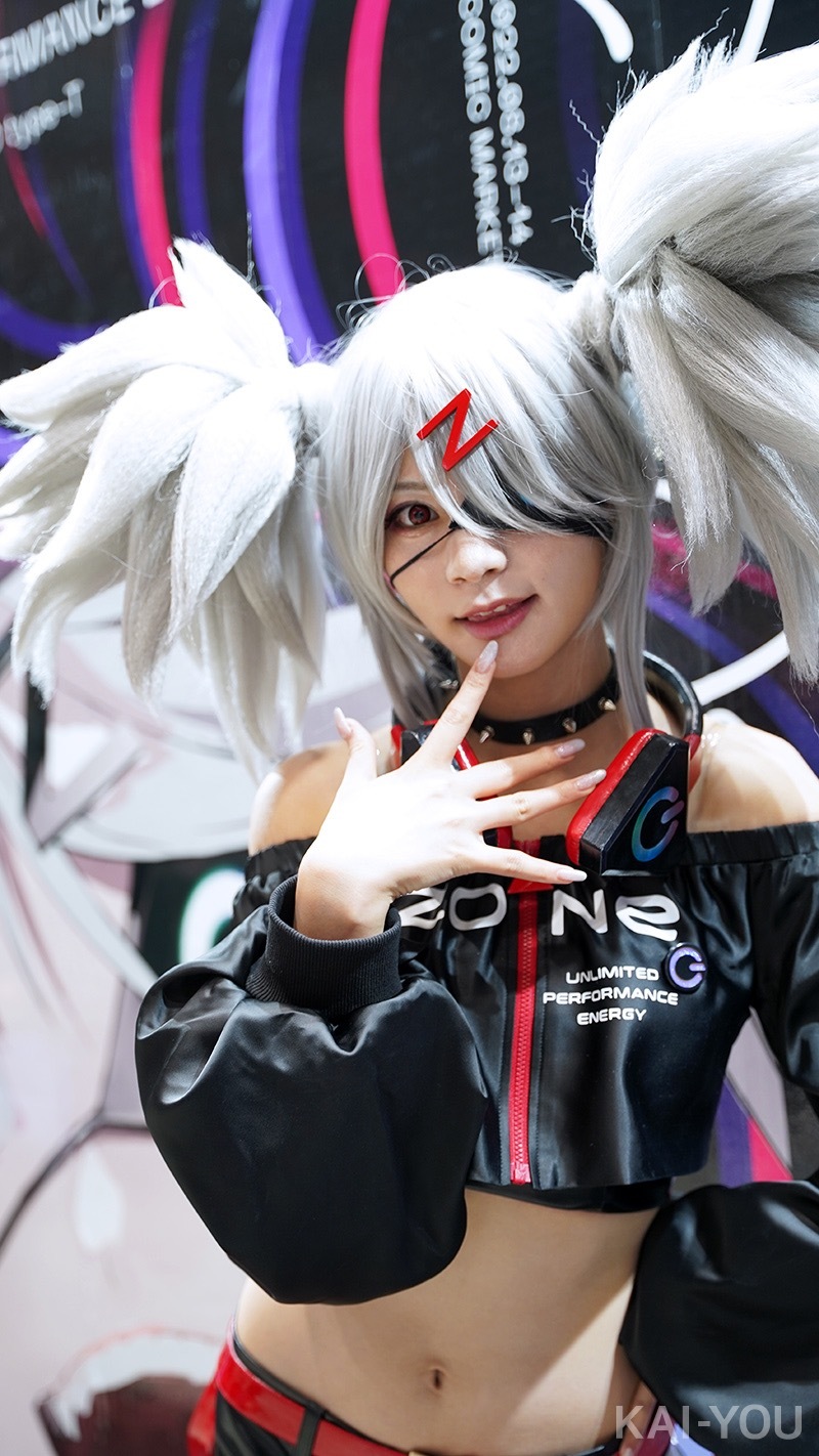 画像16: 【写真】その笑顔、会場限定！ コミケ最終日のコスプレコンパニオン特集