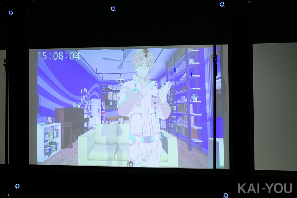 スマホなど小物の出し入れもオペレーターが担当する。ポケット付近に手を近付けたタイミングで、スマホのオブジェクトを手に接続させる
