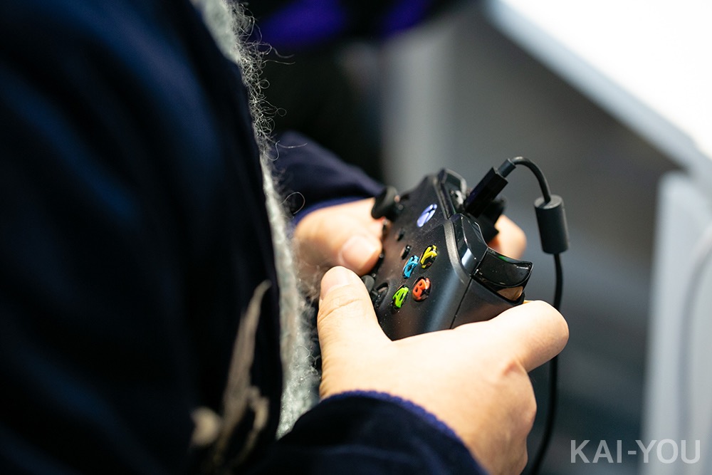 そう、某ゲーム機のコントローラーだ