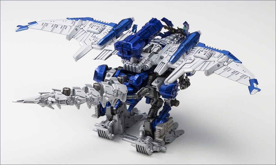 ボルメテウス・ホワイト・ドラゴン完全限定ZOIDS／画像は『デュエル