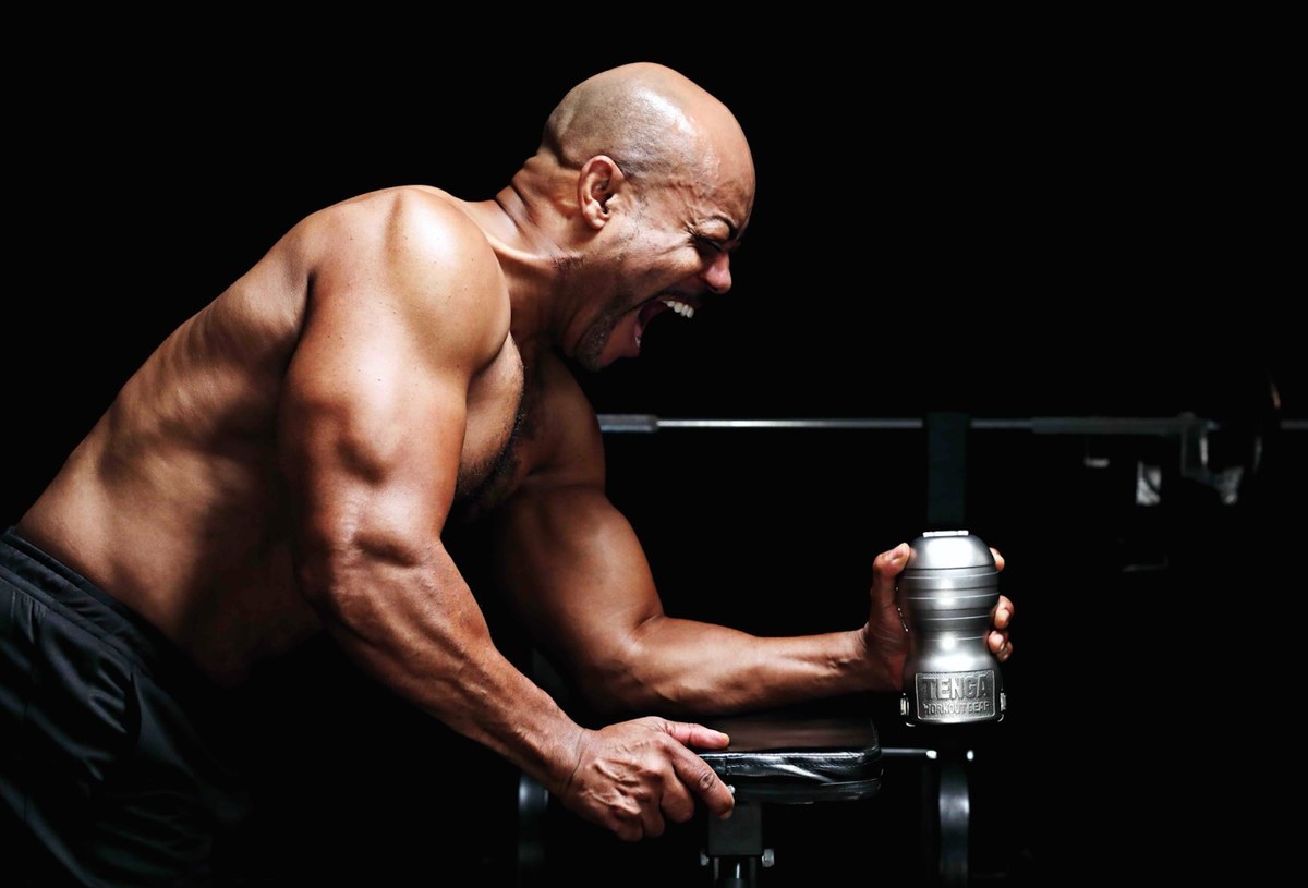 「TENGA WORKOUT GEAR」