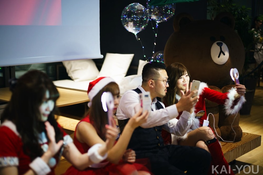 「LINE LIVE Christmas Party 2018」の様子
