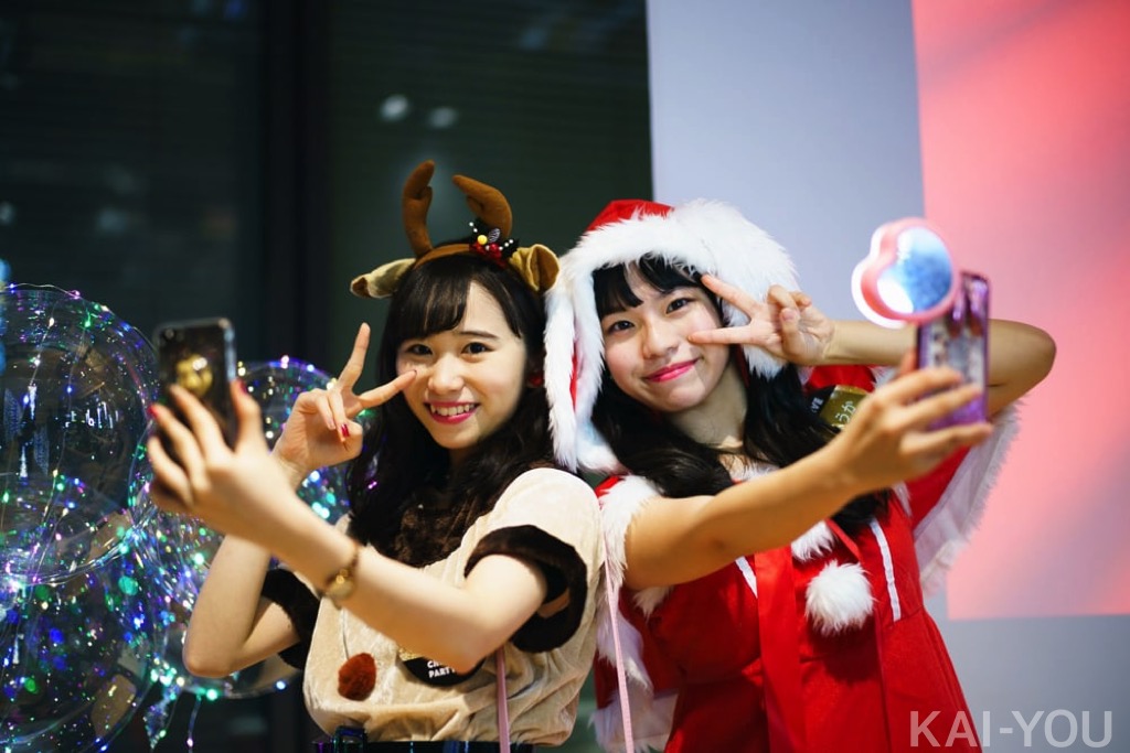 あっちさん（左）とふうかさん（右）