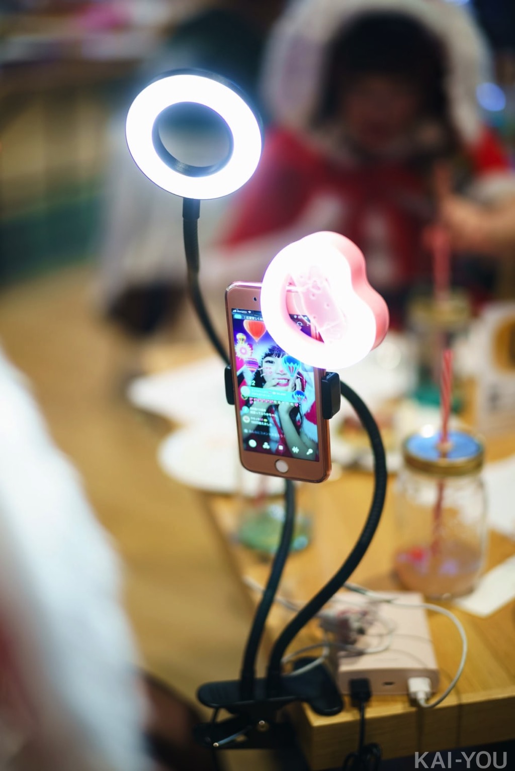 「LINE LIVE Christmas Party 2018」の様子