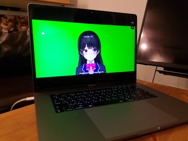 ディスプレイを介していることもあって未来の取材感がしています。