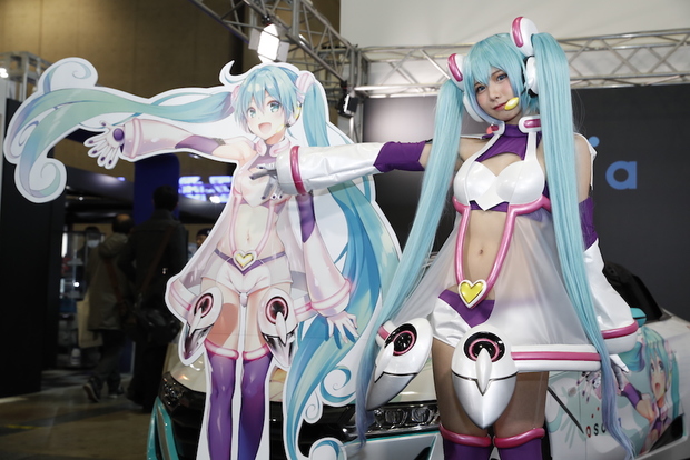 えなこさんによる初音ミクのコスプレ_1