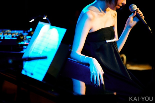 EMMA HAZY MINAMI デビュー1周年記念ライブレポート