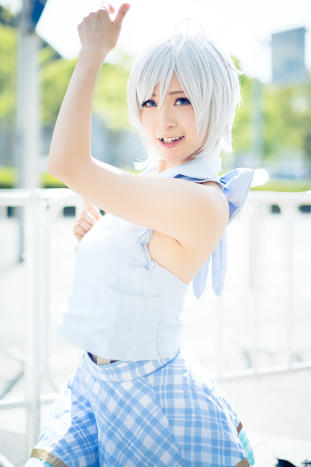 AKMによるヘッドショット! キメたい…/なゆぺたさん(シロ)