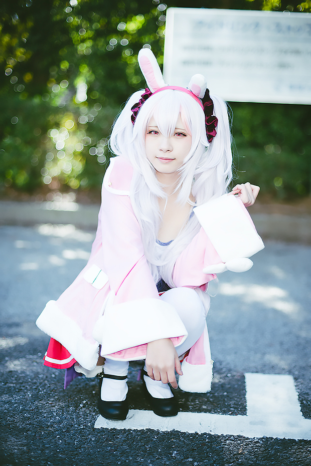 紅羽りおさんによる「アズールレーン」ラフィーのコスプレC