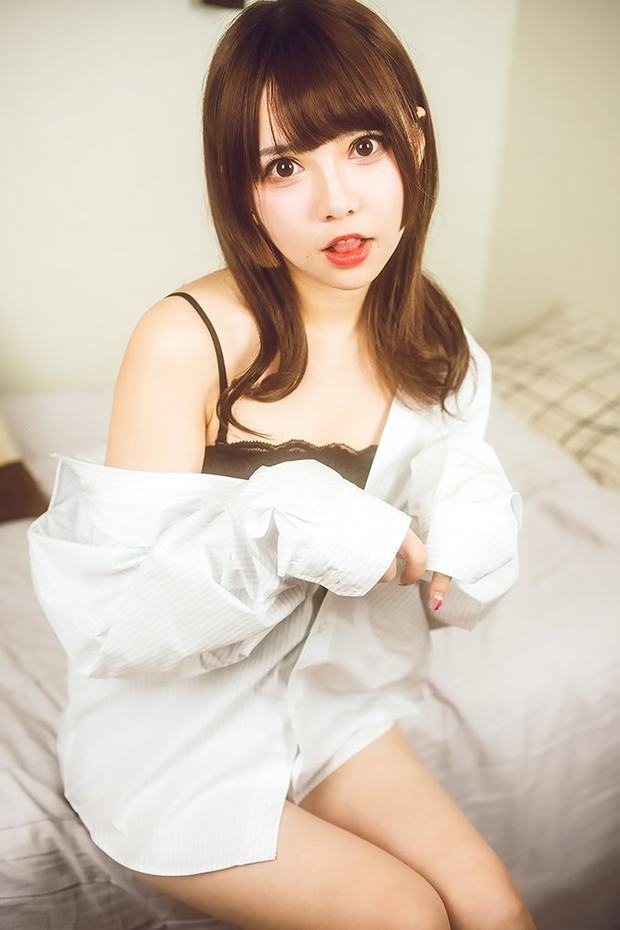 中国の小悪魔口リ巨乳コスプレイヤー「622」さん