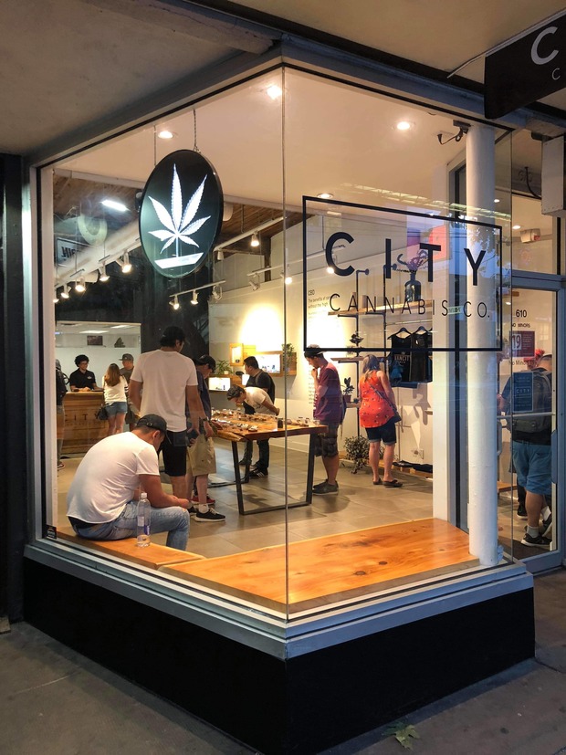 canada_weedshop