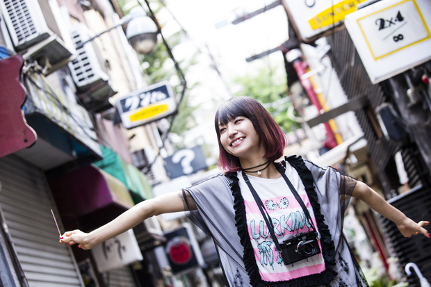 LiSAとポッキーコラボ写真1