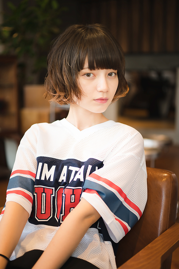 ヘソフェチが悶絶するエキゾチック美人「やね」さん4
