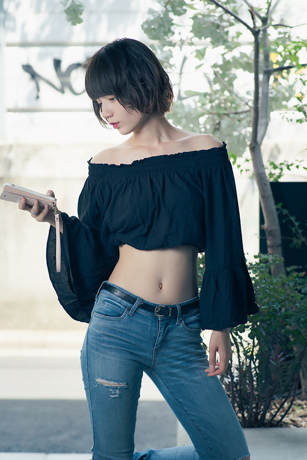 ヘソフェチが悶絶するエキゾチック美人「やね」さん14