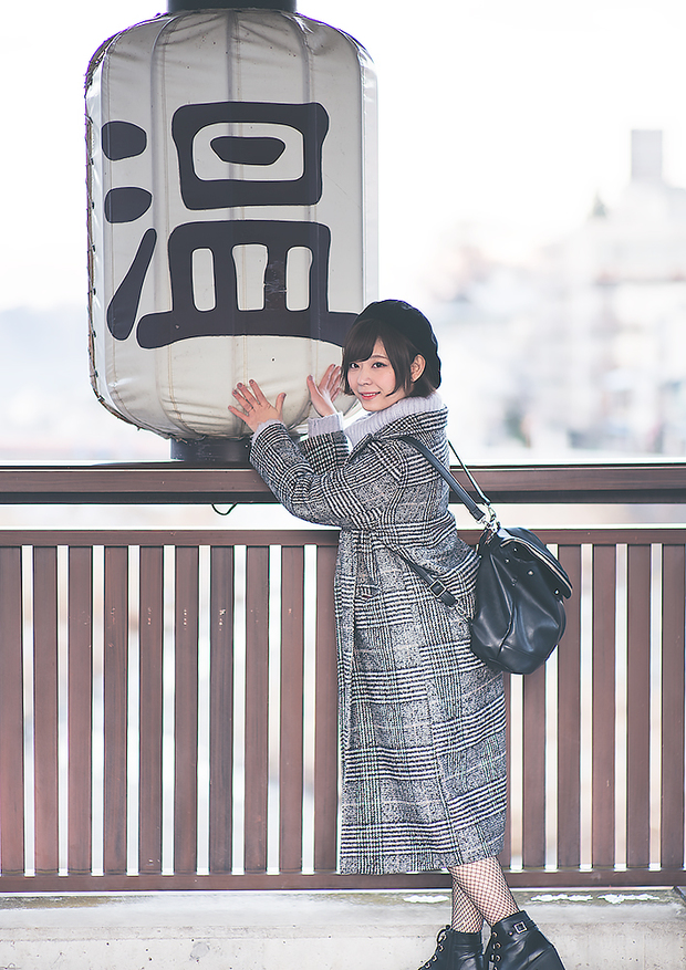 小日向結衣さんの温泉グラビア