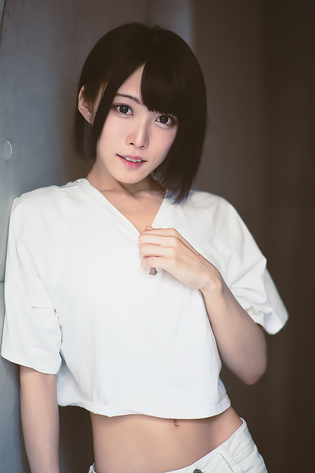 山吹りょうさん写真