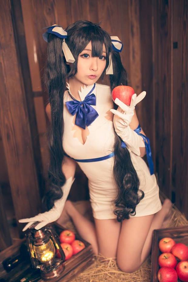 Silver Hereさん/『ダンジョンに出会いを求めるのは間違っているだろうか』ヘスティア