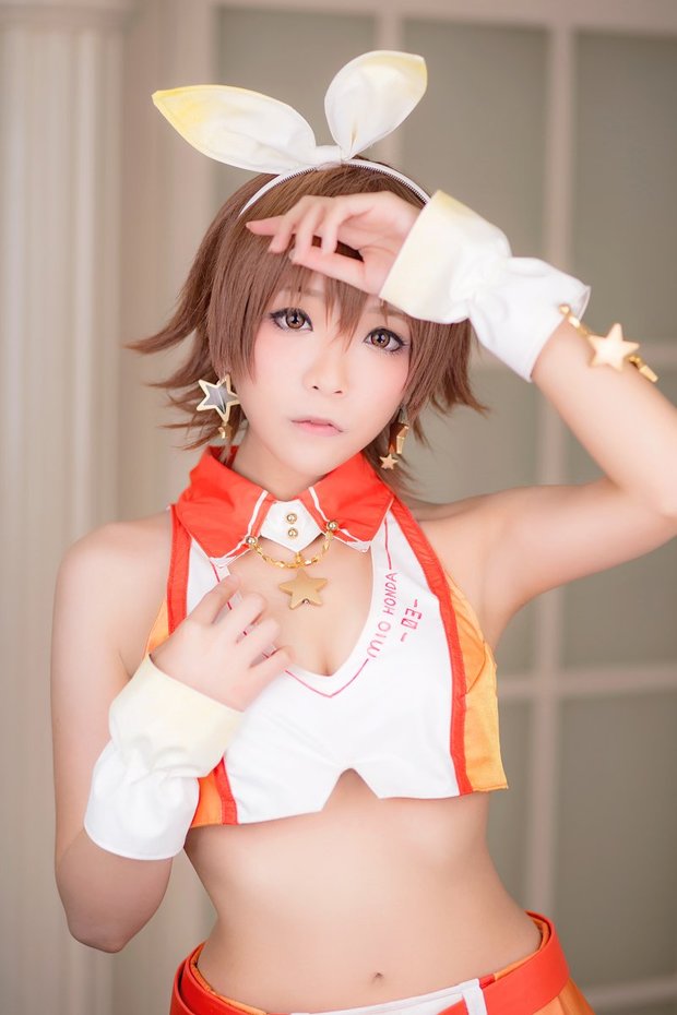 小桃さん/『アイドルマスター シンデレラガールズ』本田未央