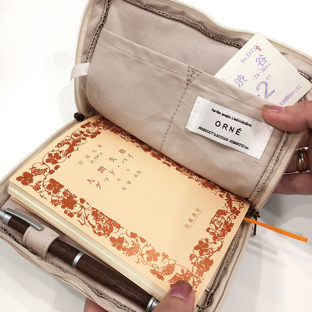 カバンからスッと『広辞苑』 ヴィレヴァンの岩波書店リスペクトポーチ