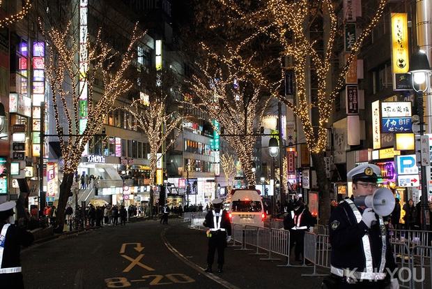 熱狂の渋谷カウントダウン2020年写真