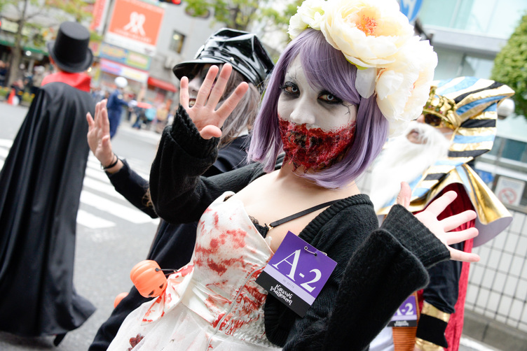 【カワハロ】ガチ仮装の行進が怖い！ ホラーなコスプレ激写100枚