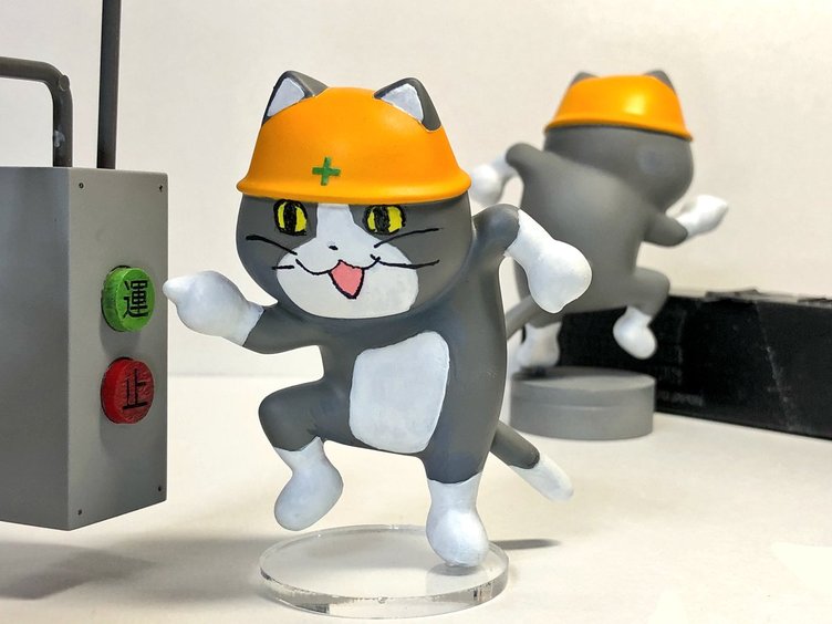 Twitterを席巻した「現場猫」 フィギュアのクオリティがすご